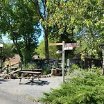Camping Les Tourterelles Chalets Et Mobilhomes * Tourtoirac
