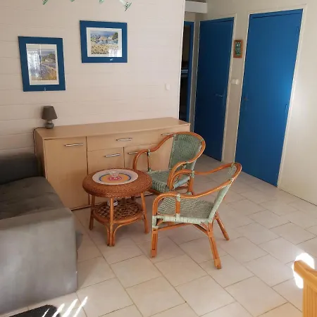 Et Mobilhomes Les Tourterelles Campsite Tourtoirac