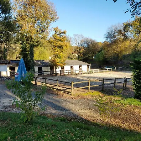 Kamp alanı Camping Les Tourterelles Chalets Et Mobilhomes *