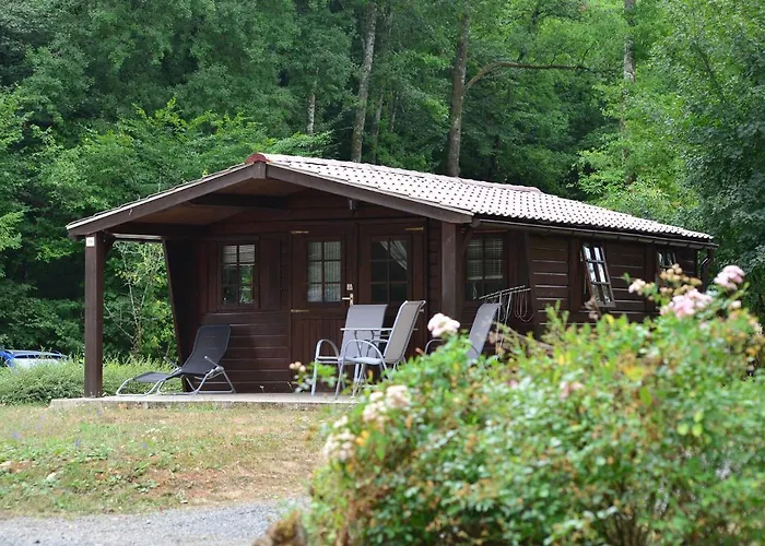 Campsite Camping Les Tourterelles Chalets Et Mobilhomes Tourtoirac