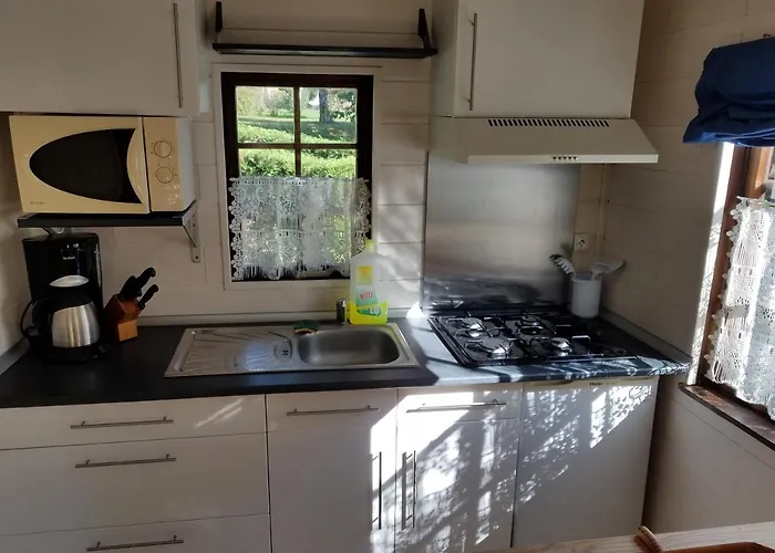 Camping Les Tourterelles Chalets Et Mobilhomes * Tourtoirac
