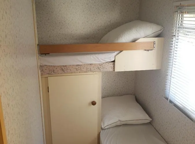 Camping Les Tourterelles Chalets Et Mobilhomes