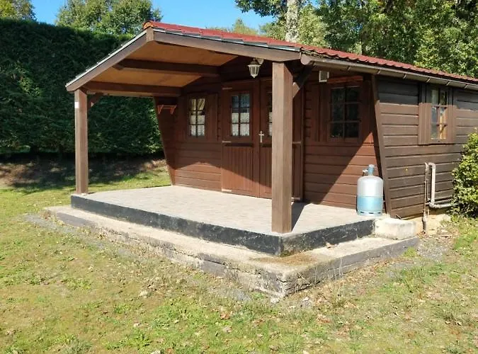Camping Les Tourterelles Chalets Et Mobilhomes Campsite